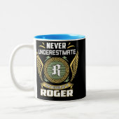 Tasse 2 Couleurs Never Underestimate The Power Of A Roger (Gauche)
