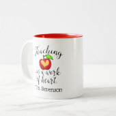 Tasse 2 Couleurs Nom personnalisé L'enseignement est une oeuvre d'e (Devant gauche)