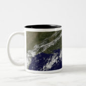 Tasse 2 Couleurs Ouragan Earl 3 (Gauche)