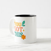 Tasse 2 Couleurs Ours Motivationnel - Desi Cool, Vibrant et Inspira (Devant gauche)