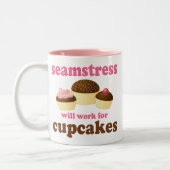 Tasse 2 Couleurs Ouvrière couturière drôle (Gauche)