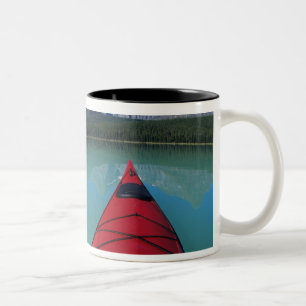 Tasse 2 Couleurs Pagaie sur le lac Waterfowl sous le Howse Peak