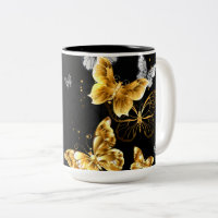 Papillons blancs et dorés