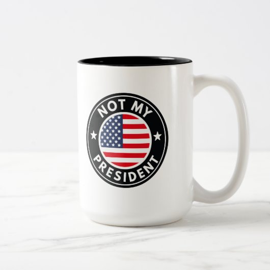 Tasse 2 Couleurs Pas mon président (Droit)