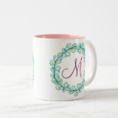 Tasse 2 Couleurs Pastel Aquarelle Eucalyptus Wreath Monogramme (Devant droit)