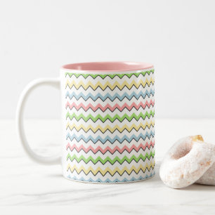 Tasse 2 Couleurs Pastel Chevron-Drop Shadow par Shirley Taylor