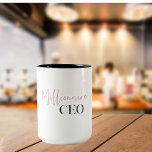 Tasse 2 Couleurs PDG de minima millionnaire moderne | Rose Et Noir<br><div class="desc">Présentation de "Modern Minimal Millionaire CEO | Collection rose et noir" ! Élevez votre style et faites une déclaration puissante avec notre produit exclusif avec le design captivant du texte "Millionaire CEO" dans une combinaison élégante de rose et de noir.</div>