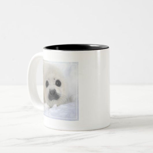 Tasse 2 Couleurs Phoque de harpé de bébé (Devant gauche)