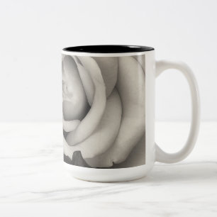Tasse 2 Couleurs Photo florale romantique de roses en noir et blanc