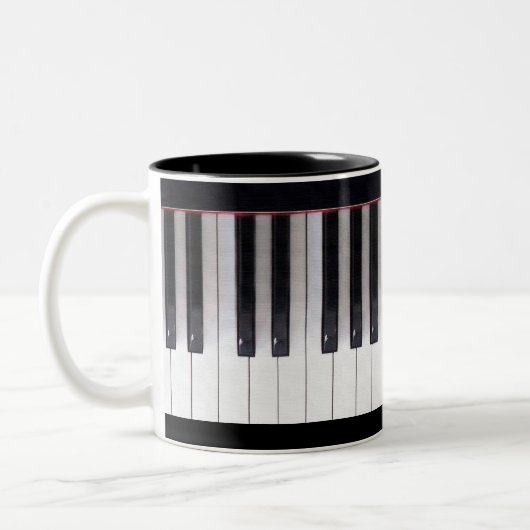 Tasse 2 Couleurs Piano Keys par Leslie Harlow (Gauche)