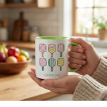 Tasse 2 Couleurs Pickleball Lover Retro Pink Green Personnalisé<br><div class="desc">Servez-vous un peu de plaisir avec ce Pickleball Lover Retro Rose et Green Personnalisé café Mug! Dotée d'un design ludique d'inspiration rétro dans des tons roses et verts vibrants, cette tasse est parfaite pour les amateurs de pickleball qui aiment commencer leur journée avec une touche de style. Ajoutez une touche...</div>
