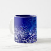 Tasse 2 Couleurs Pin d'hiver bleu et blanc (Devant gauche)