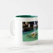 Tasse 2 Couleurs Pingouins Humboldt et fontaines (Devant gauche)