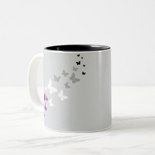 Tasse 2 Couleurs Piste à papillon de la fierté sexuelle (Devant gauche)