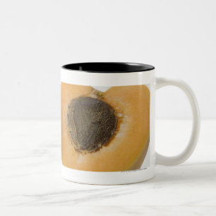 Tasse 2 Couleurs Plan rapproché de section transversale d'une prun