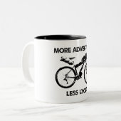 Tasse 2 Couleurs Plus d'Aventures Moins Lycra Bikepacking (Devant gauche)