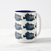 Tasse 2 Couleurs Poissons bleus de "robot" avec l'attitude (Devant droit)