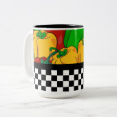 Tasse 2 Couleurs Poivrons et damier couleur Funky Tri (Devant gauche)