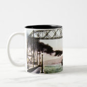 Tasse 2 Couleurs Pont aérien et canal, Duluth, Minn. (Gauche)