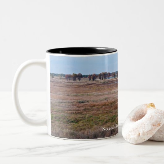 Tasse 2 Couleurs prés et marais de necedah (Avec donut)