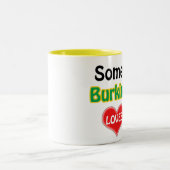 Tasse 2 Couleurs Quelqu'un au Burkina Faso m'aime (Centre)