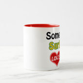 Tasse 2 Couleurs Quelqu'un au Surinam m'aime (Centre)