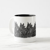 Tasse 2 Couleurs Rassemblement de Terrier Écossais (Devant gauche)