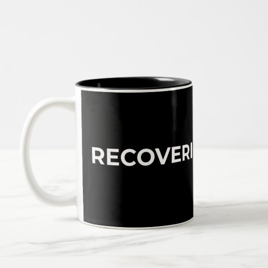 Tasse 2 Couleurs Recovering Optimist Minimalist Typographic Black  (Gauche)