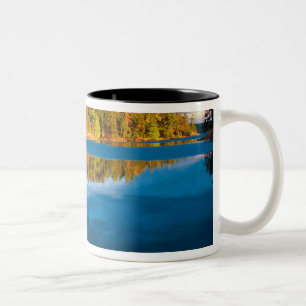 Tasse 2 Couleurs Reflets de début de soirée dans les eaux limitroph