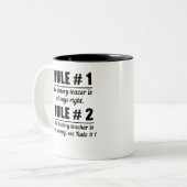 Tasse 2 Couleurs Règle # 1 L'Enseignant De L'Histoire Est Toujours (Devant gauche)
