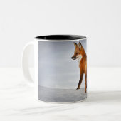 Tasse 2 Couleurs Renard rouge en hiver (Devant gauche)