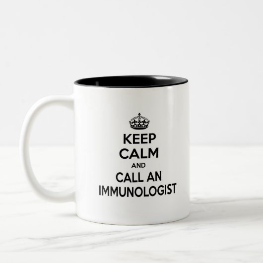 Tasse 2 Couleurs Restez calme et appelez un immunologue (Gauche)