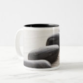 Tasse 2 Couleurs Roches sur le sable (Devant gauche)