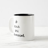 Tasse 2 Couleurs #RockandRolemodel - Noir. (Devant gauche)