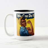 Tasse 2 Couleurs Rosie le Riveter African American Lady (Gauche)
