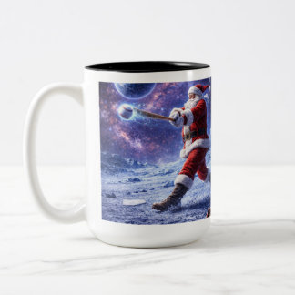 Tasse 2 Couleurs Santa Joue au Baseball sur Lune Bleue
