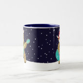 Tasse 2 Couleurs Scottish Highland Cows Joue Une Guitare De Noël (Centre)