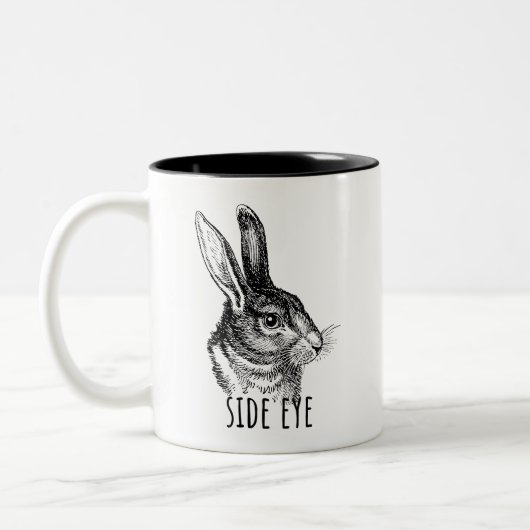 Tasse 2 Couleurs Side Eye Funny Bunny (Gauche)