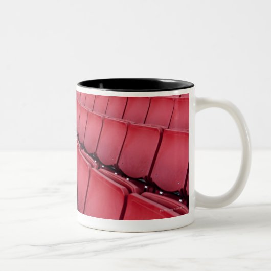 Tasse 2 Couleurs Sièges vides dans le stade (Droit)