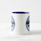 Tasse 2 Couleurs Siskiyou Mountains California Camping (Centre)