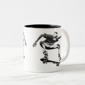 Tasse 2 Couleurs Skateboard is my Life - Skateboarder (Devant droit)