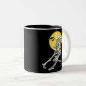 Tasse 2 Couleurs Skeletons de danse d'Halloween (Devant droit)