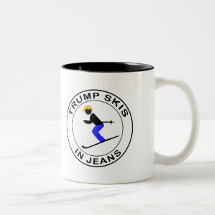 Tasse 2 Couleurs Skis d'atout dans des jeans