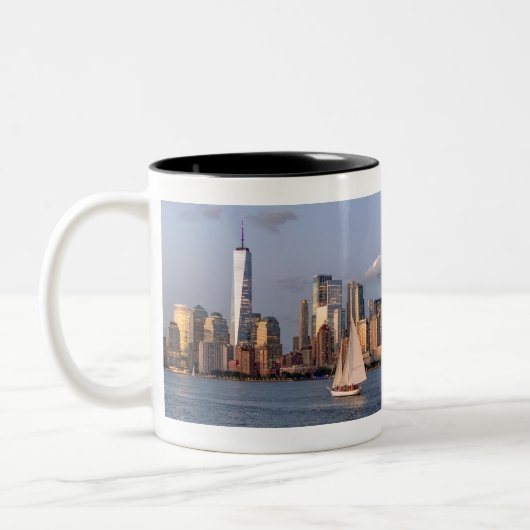 Tasse 2 Couleurs Soirée Skyline Lower Manhattan.JPEG (Gauche)