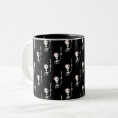 Tasse 2 Couleurs Squelette d'Halloween avec épée (Devant gauche)