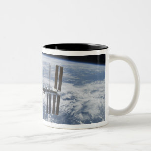 Tasse 2 Couleurs Station spatiale internationale en orbite