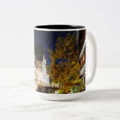 Tasse 2 Couleurs Strasbourg en voyage de nuit (Devant droit)