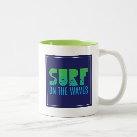 Tasse 2 Couleurs Surf sur l'affiche de vagues (Droit)