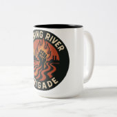 Tasse 2 Couleurs Sweat à capuche Burning River Brigade (Devant droit)