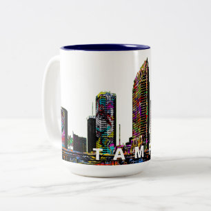 Tasse 2 Couleurs Tampa, Floride en graffiti